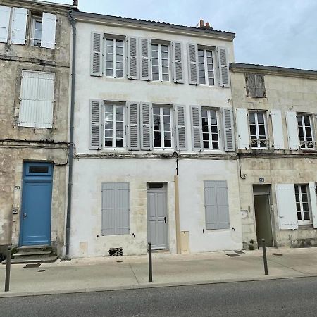 Petite Chambre Amenagee Avec Cuisine St Louis 3 La Rochelle  Exterior foto