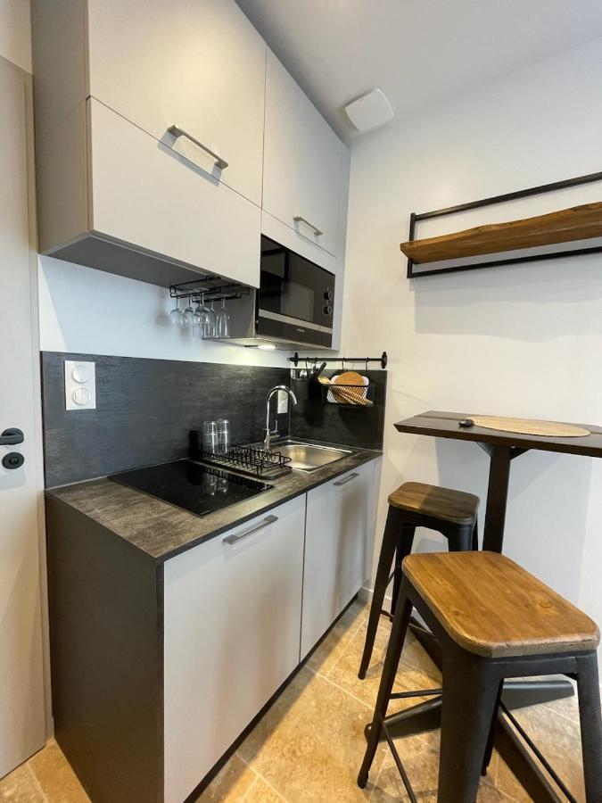 Petite Chambre Amenagee Avec Cuisine St Louis 3 La Rochelle  Exterior foto