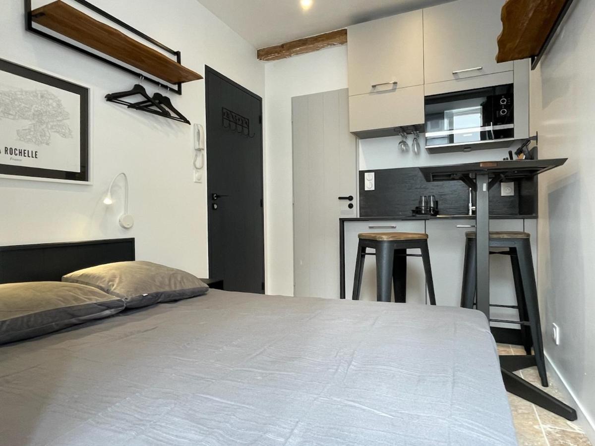 Petite Chambre Amenagee Avec Cuisine St Louis 3 La Rochelle  Exterior foto