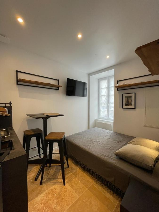 Petite Chambre Amenagee Avec Cuisine St Louis 3 La Rochelle  Exterior foto